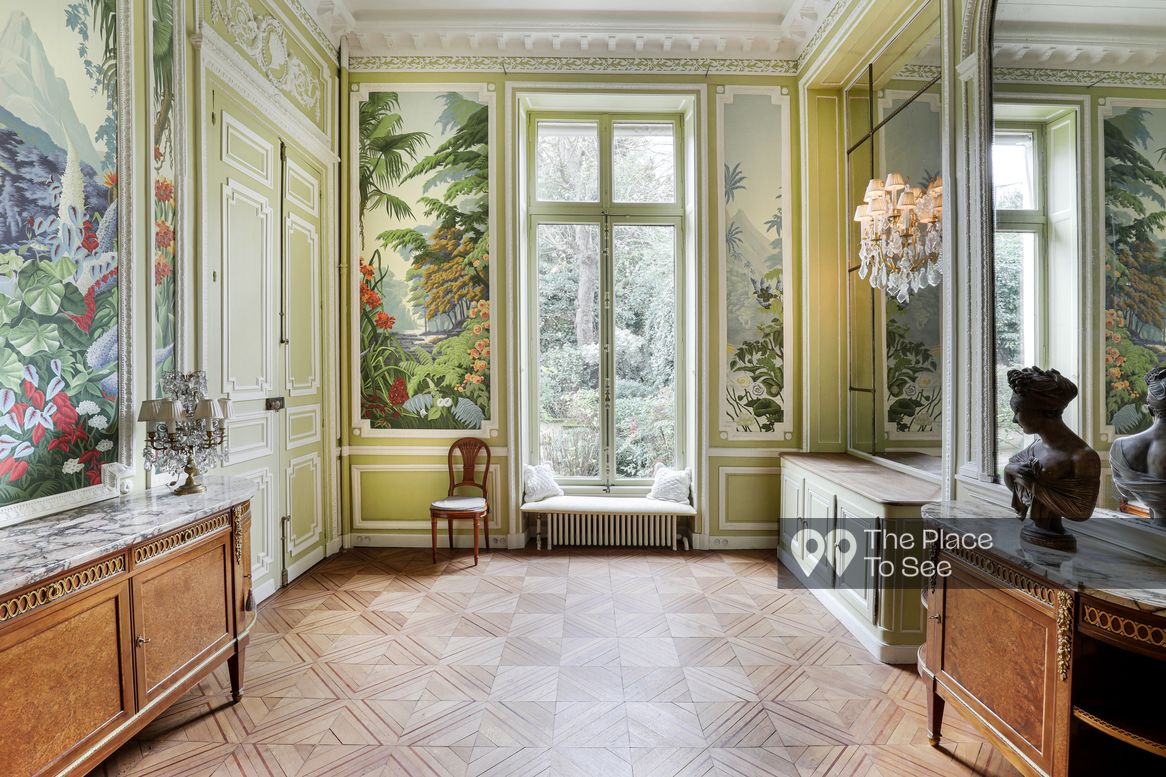 Salon