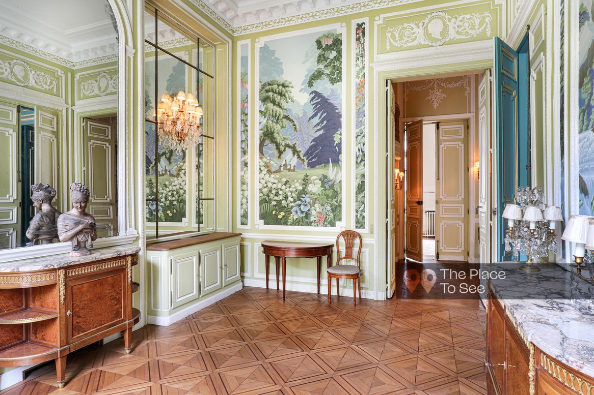 Salon