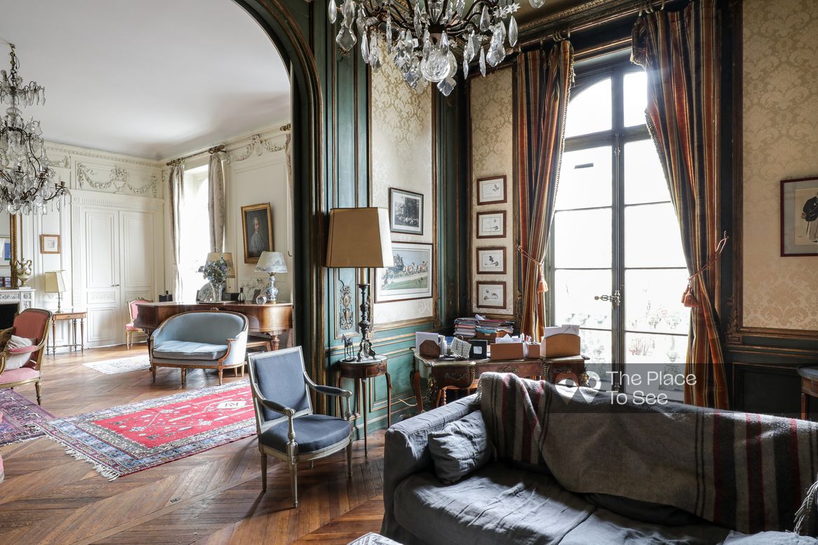 Salon
