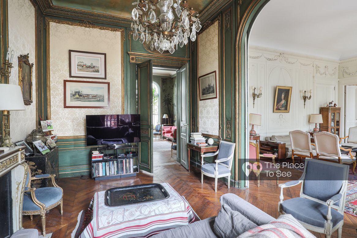 Salon