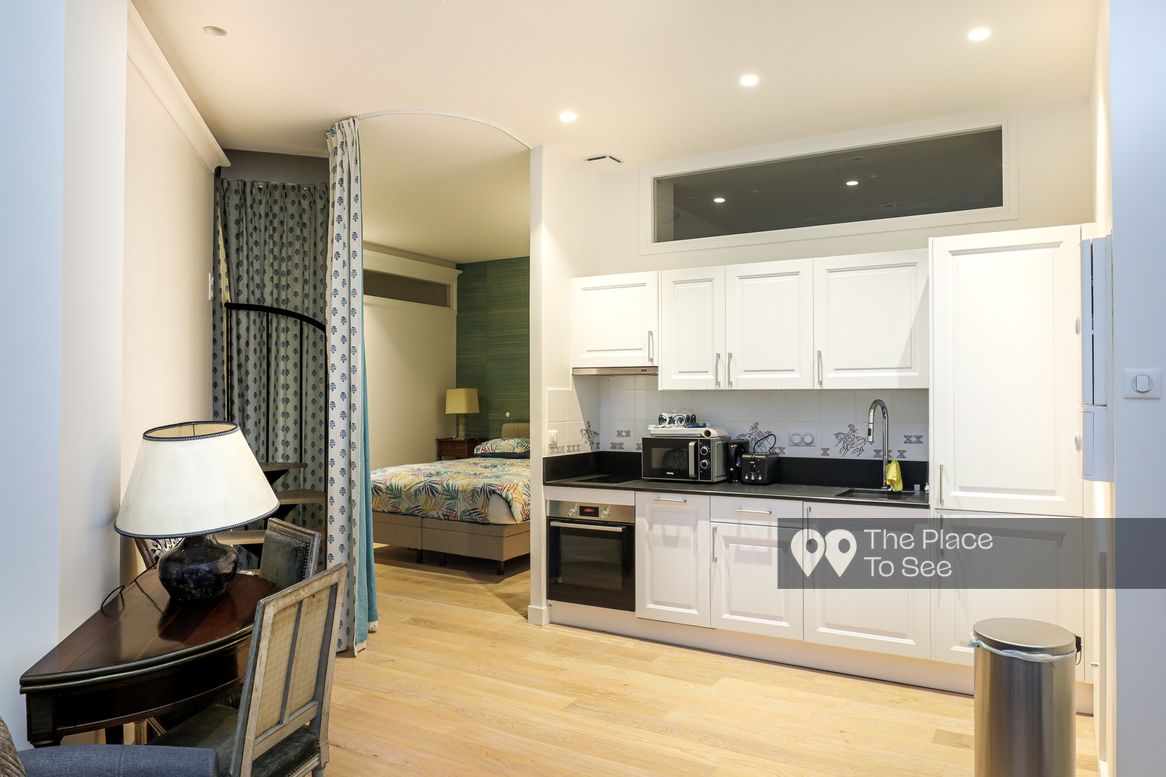 Loge