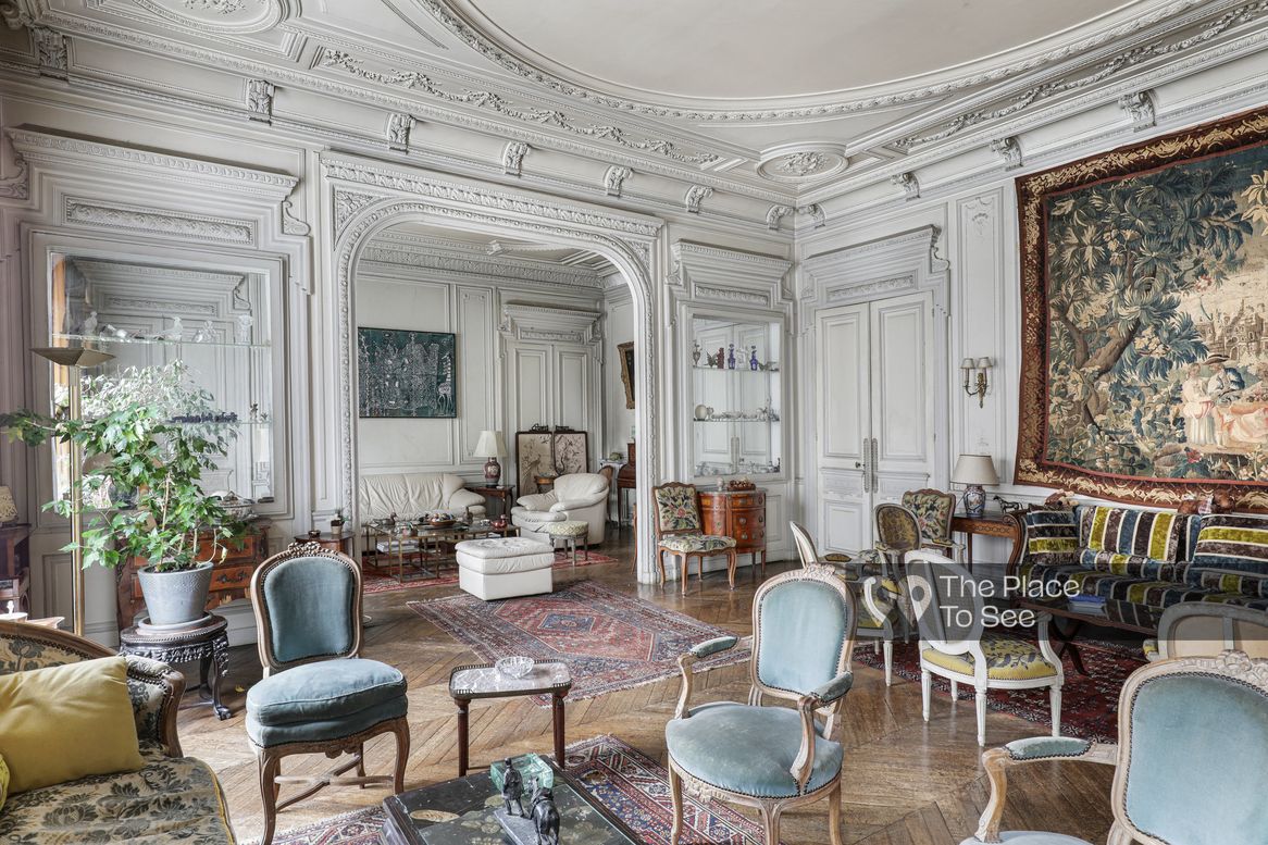Salon