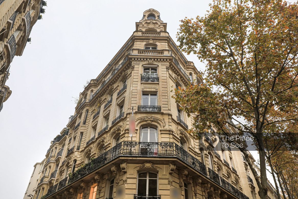 Façade