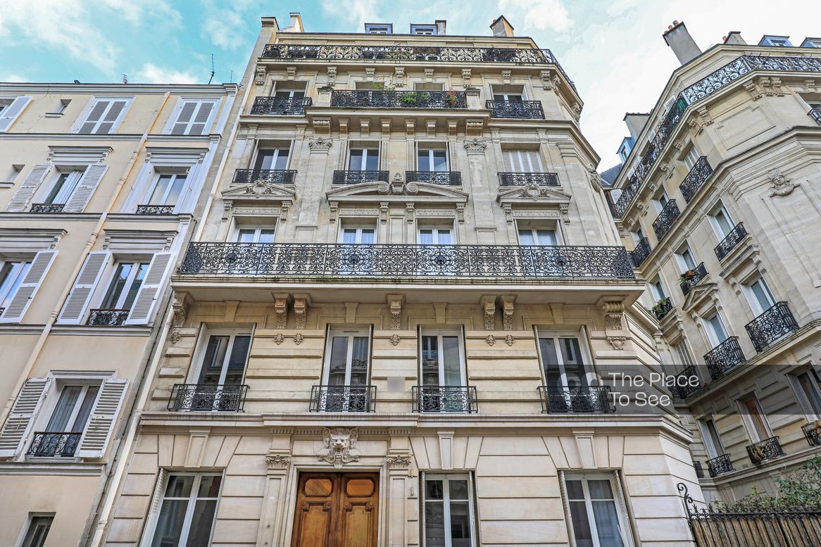 Façade
