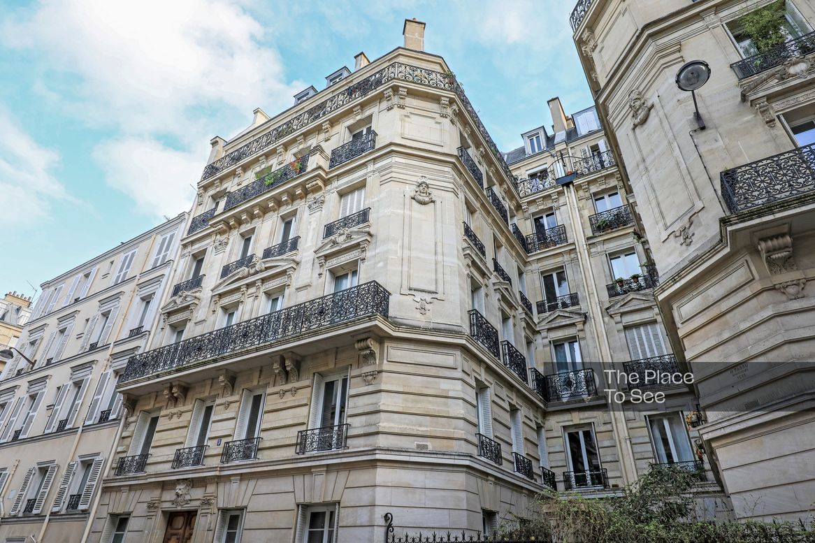 Façade