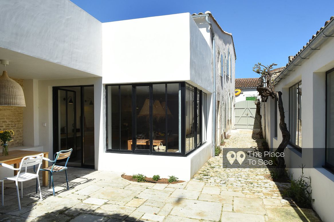 Façade