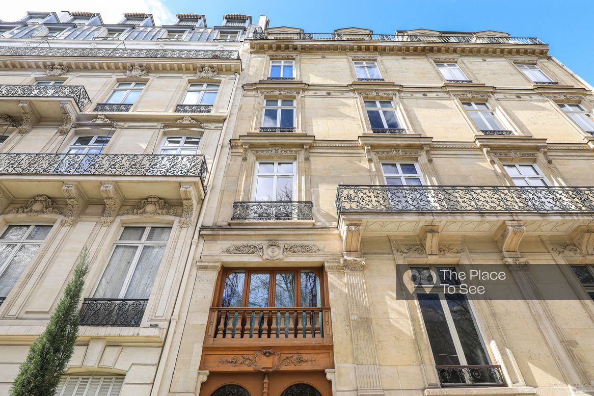Façade