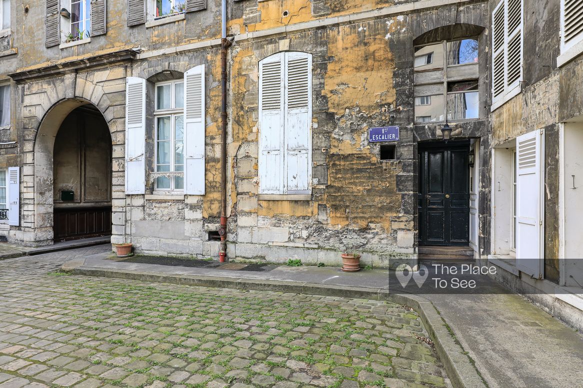 Cour