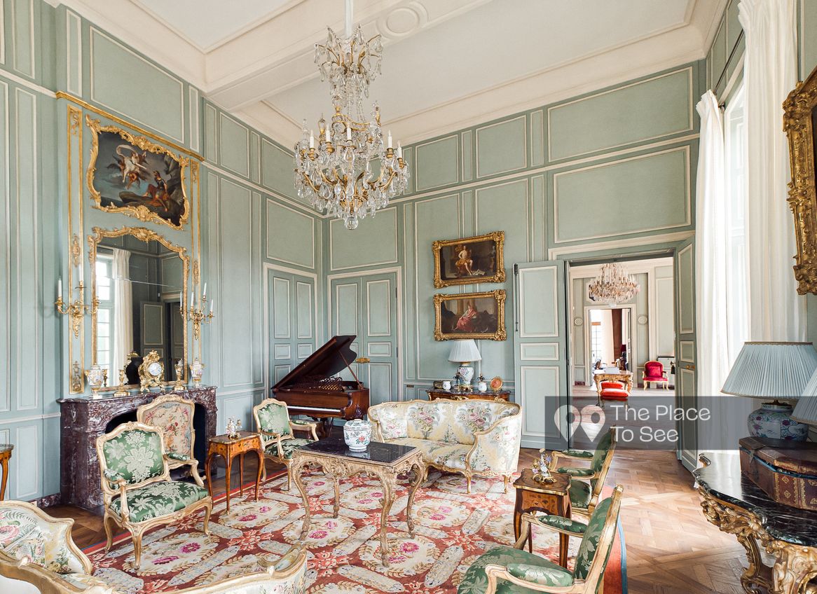 Salon