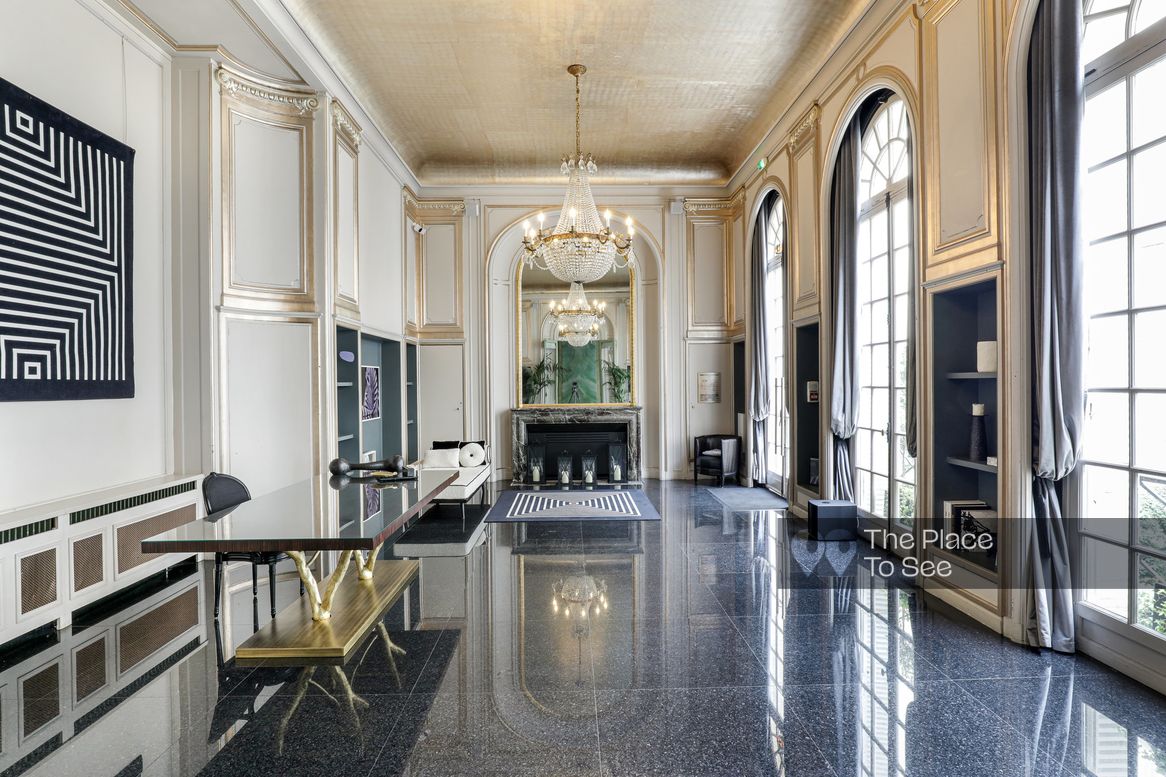 Salon