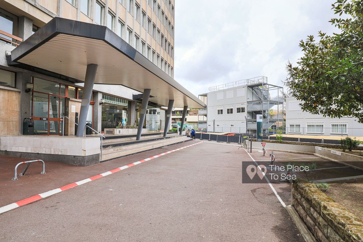 Parking Exterieur