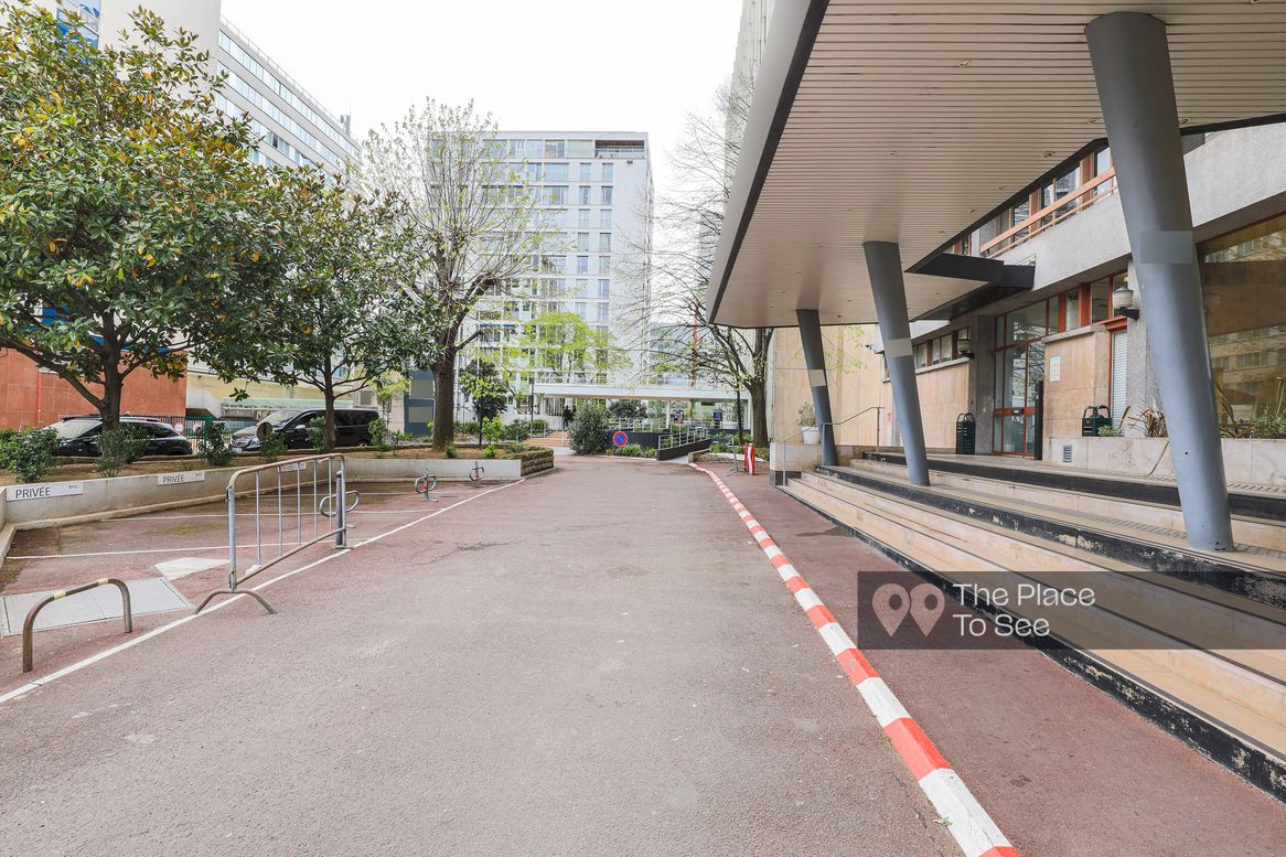 Parking Exterieur