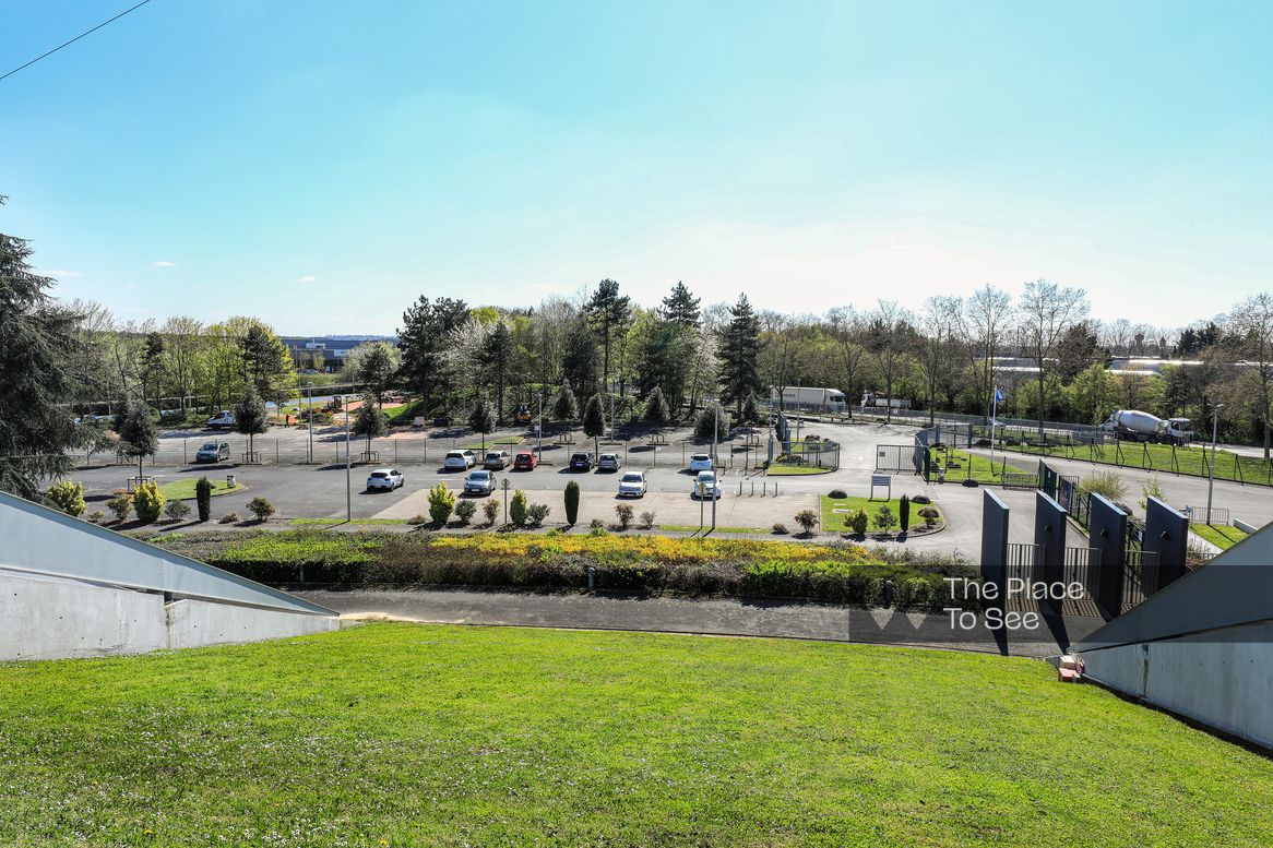 Parking Exterieur