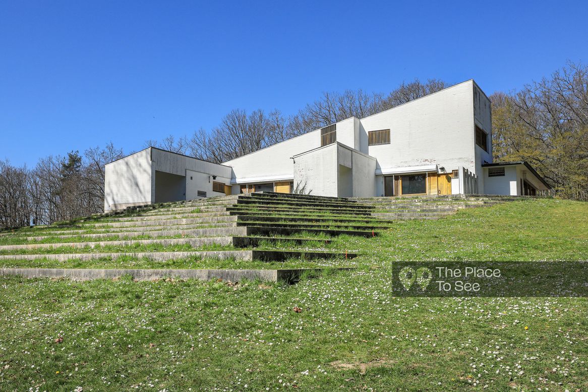 Façade