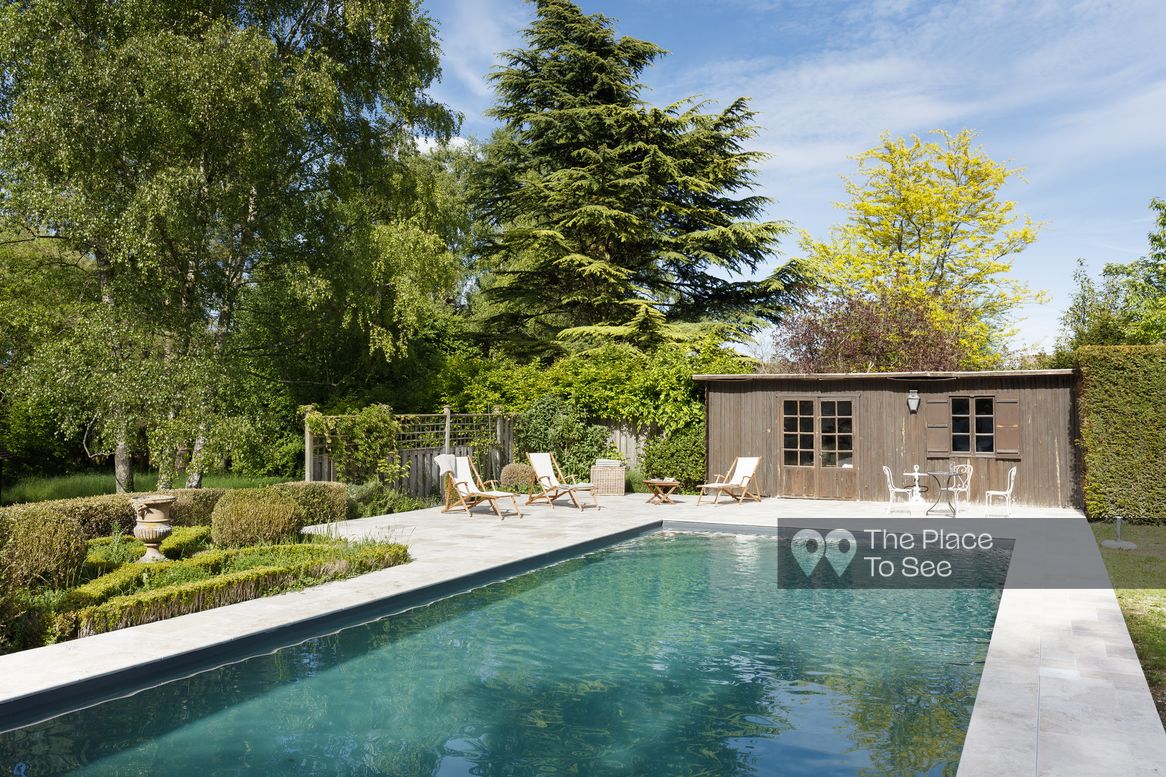 Outdoor swimming pool