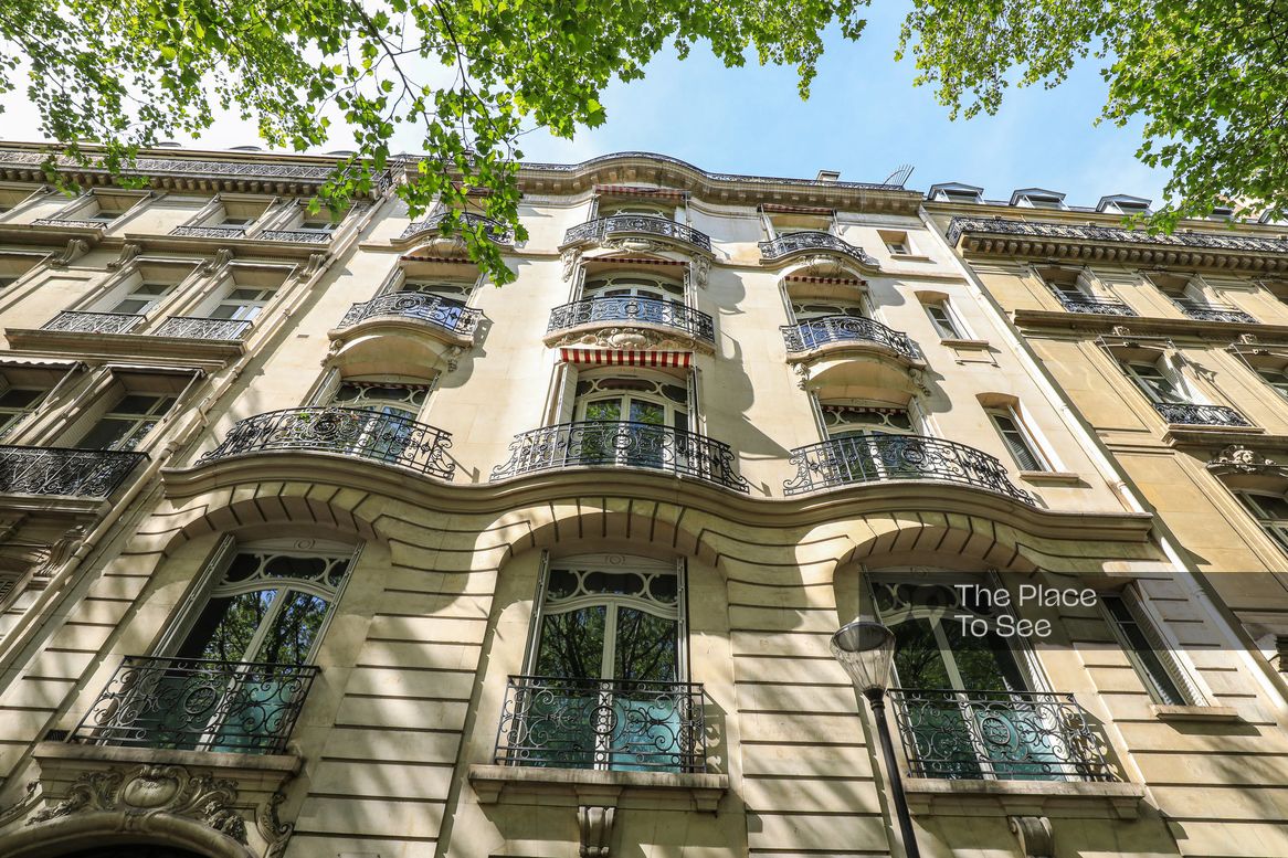 Façade