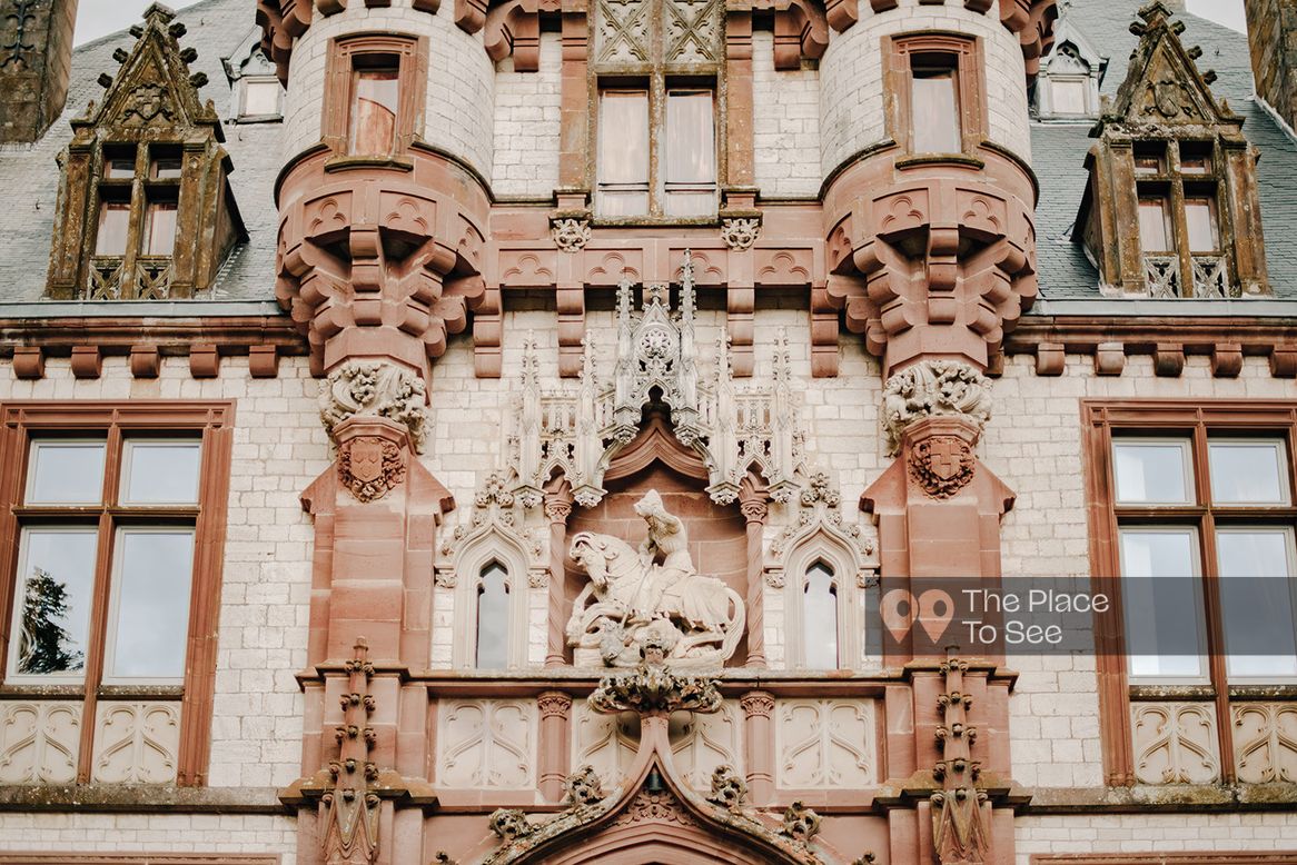 Façade