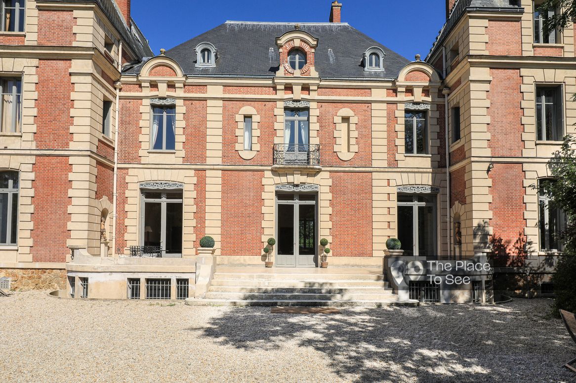 Façade