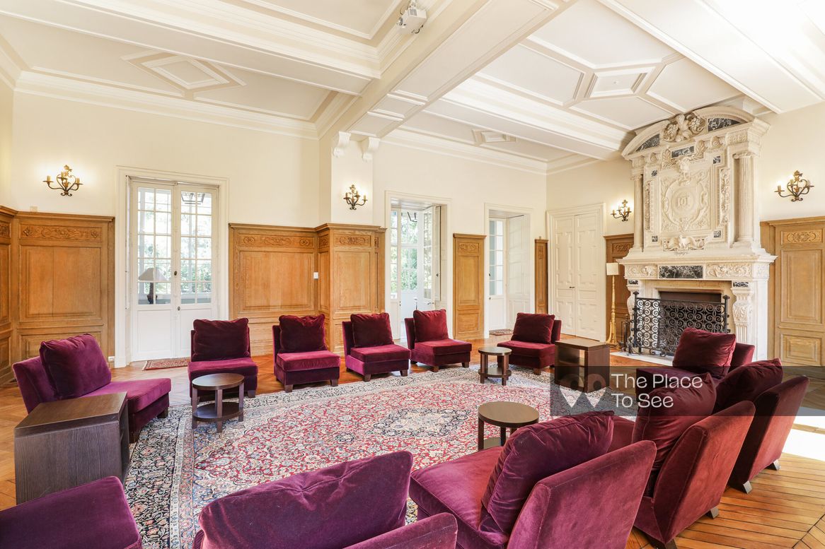 Salon