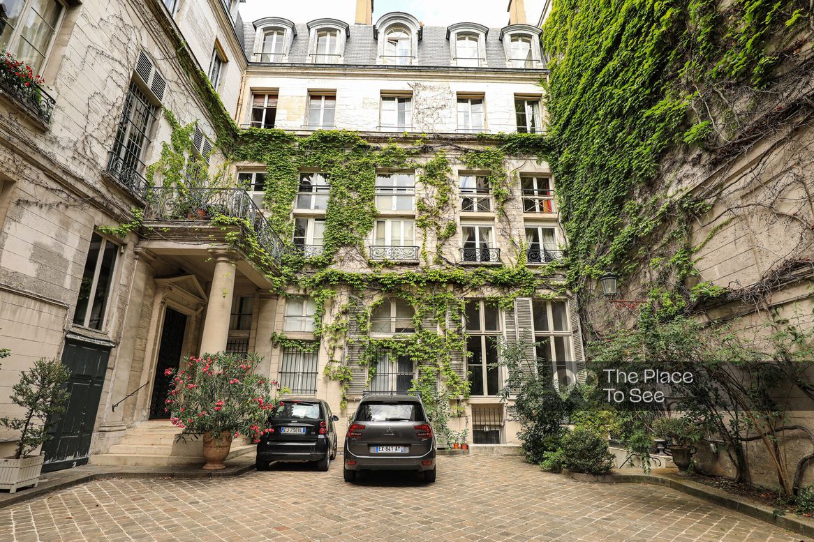 Façade