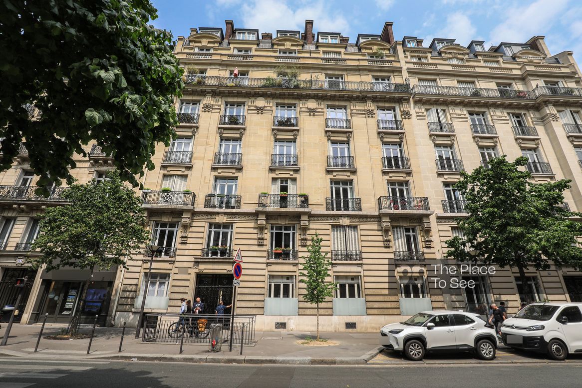 Façade