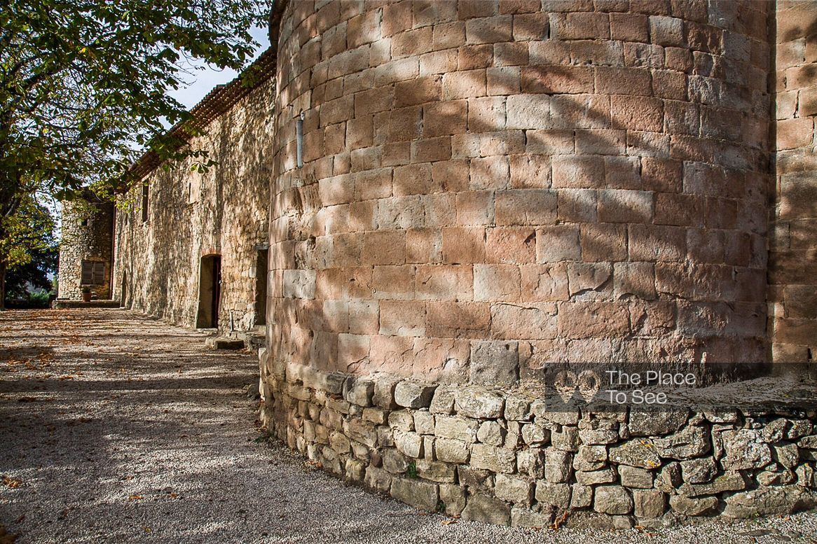 Façade