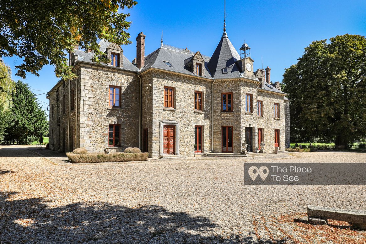 Cour