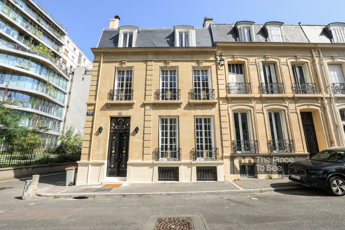 Façade