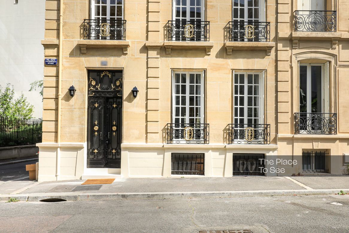 Façade