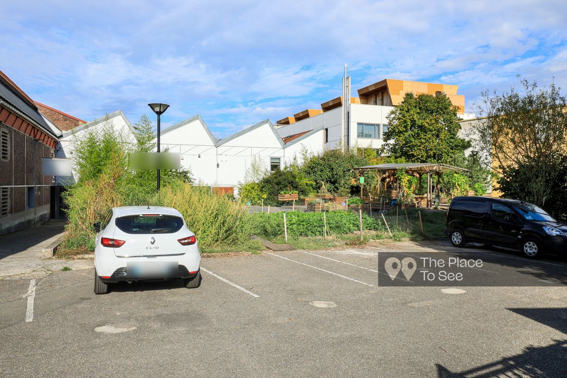 Parking Exterieur
