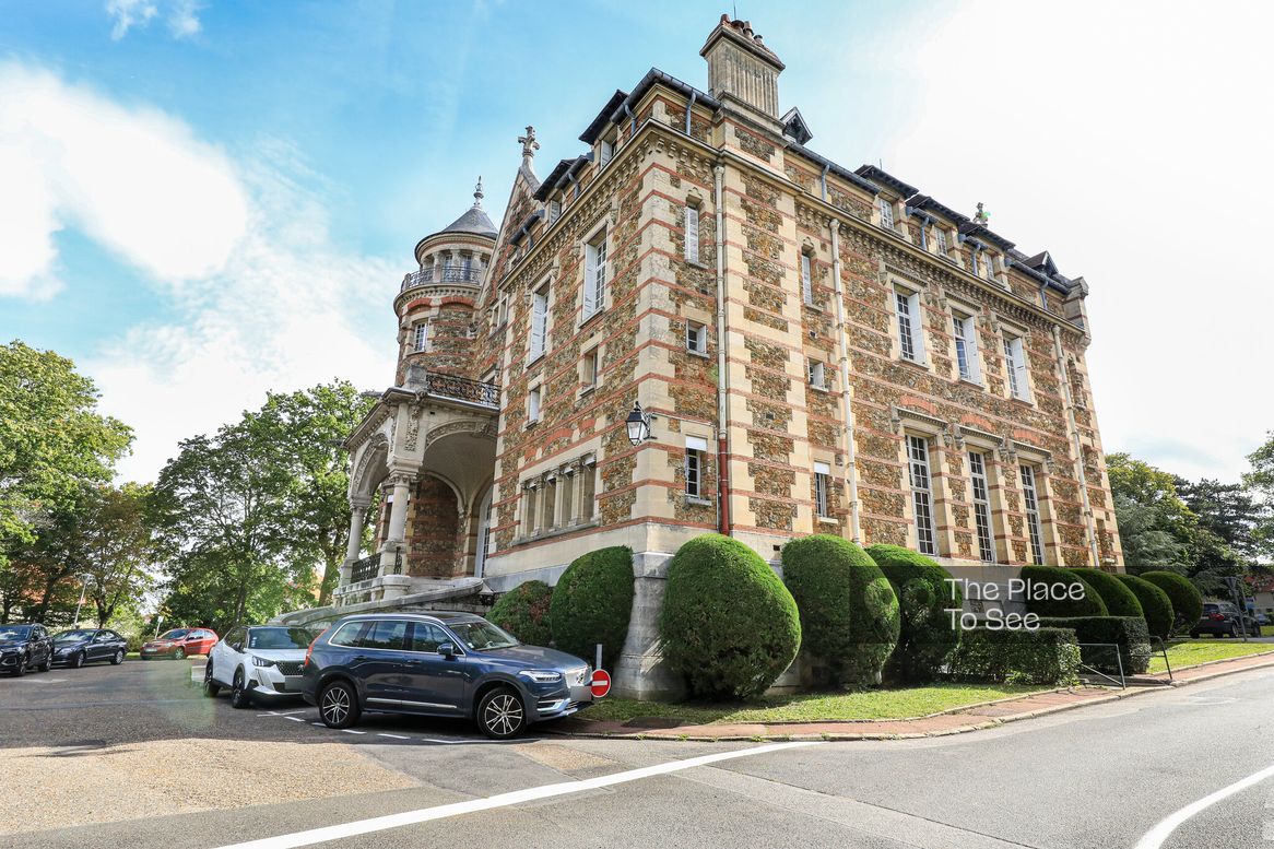 Façade