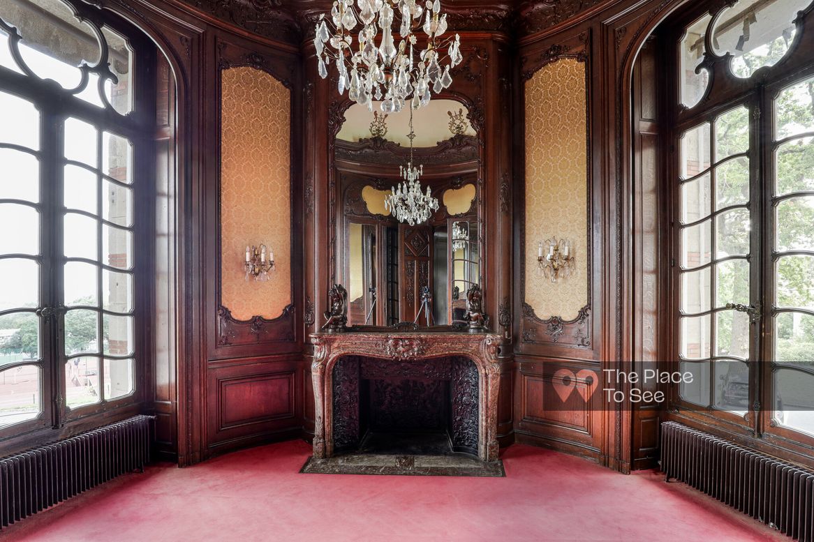 Salon