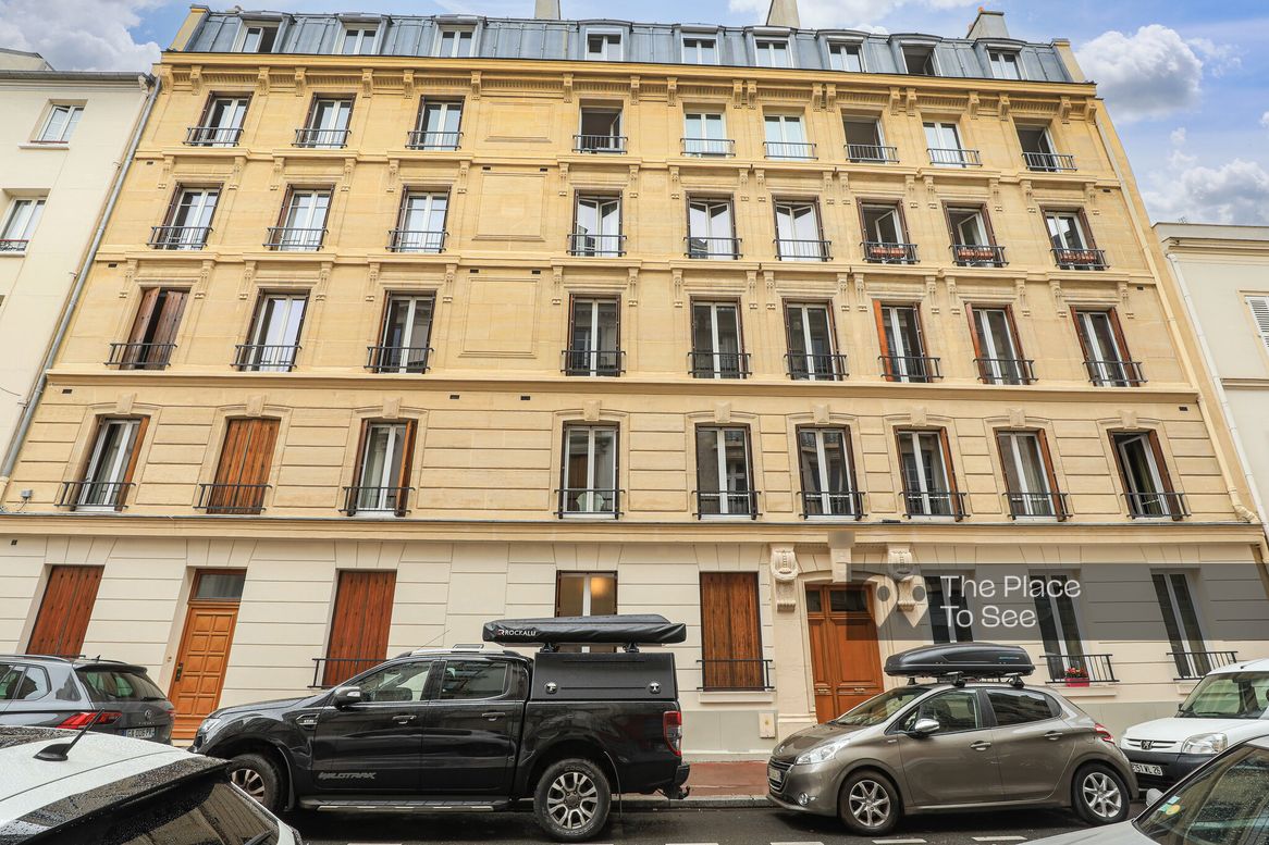 Façade