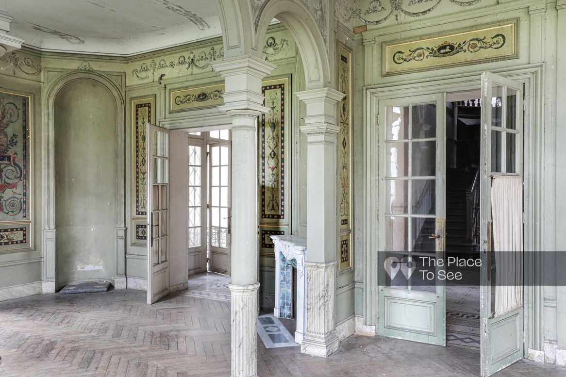 Salon