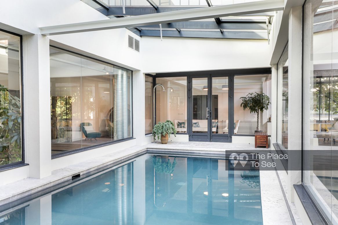 Piscine intérieure