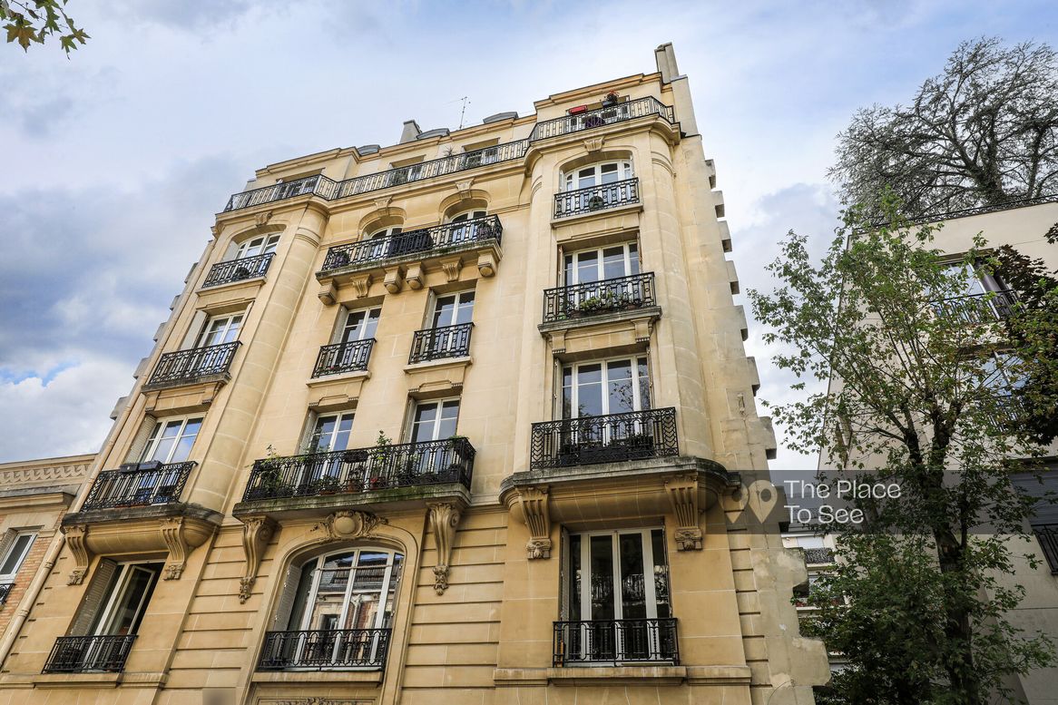 Façade