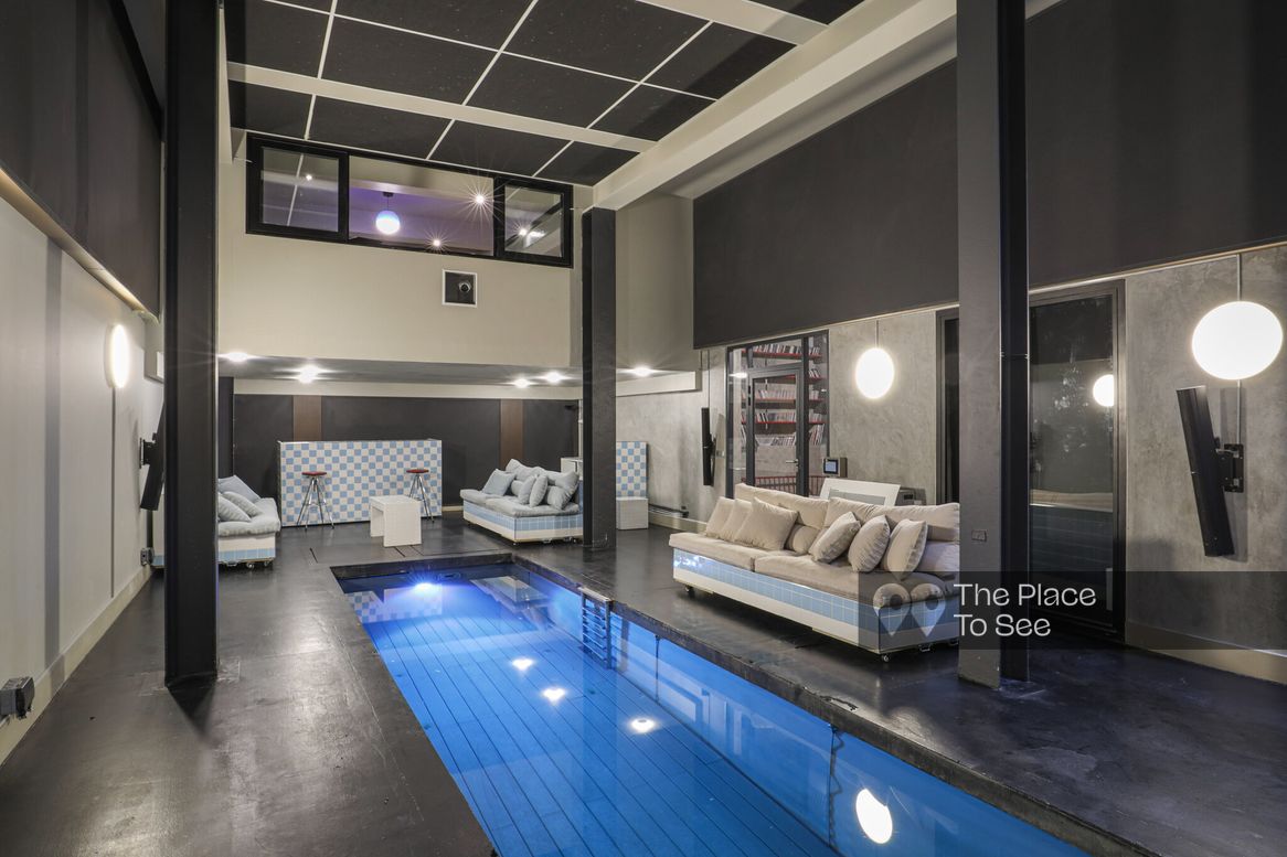 Piscine intérieure