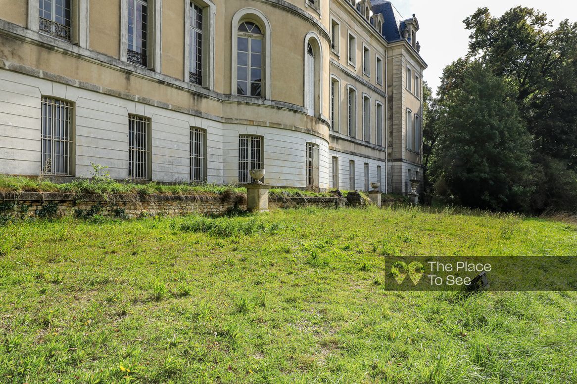 Façade