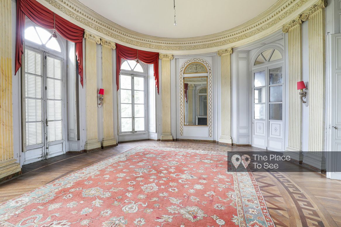Salon