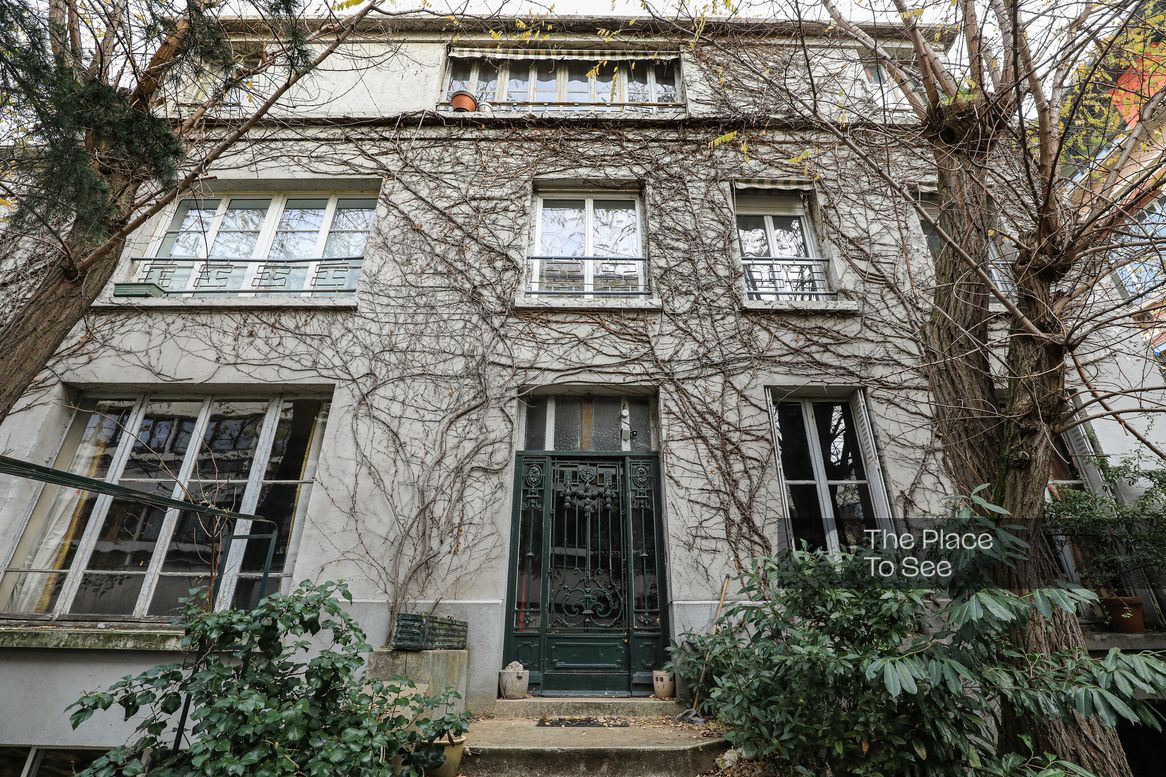 Façade