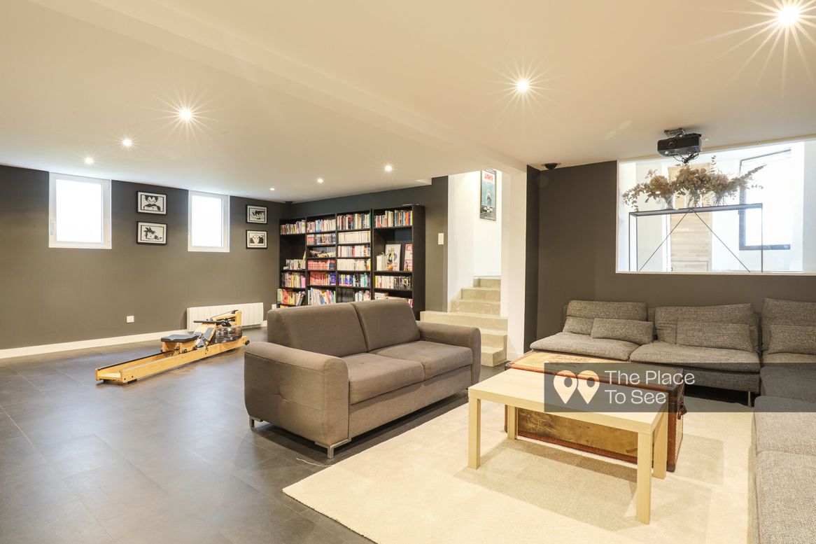 Home Cinema