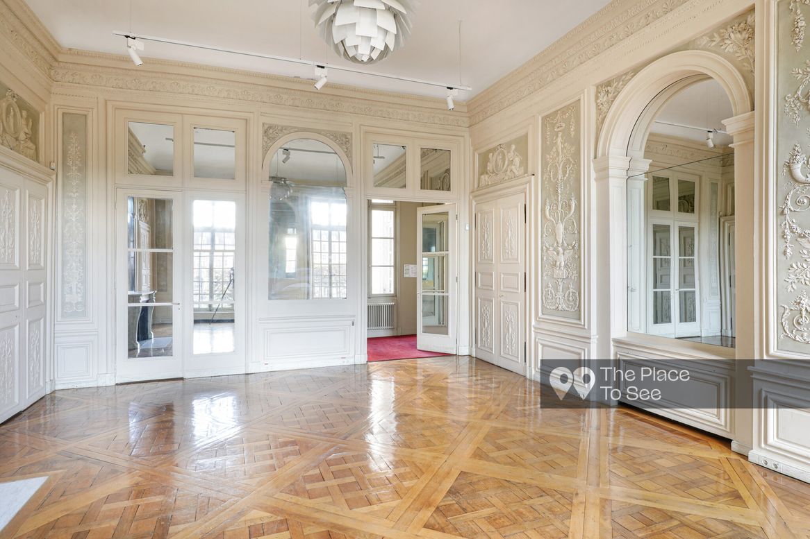 Salon