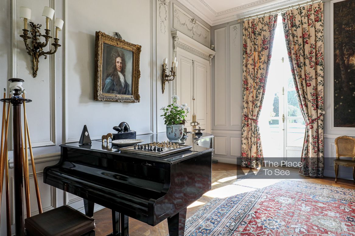 Salon