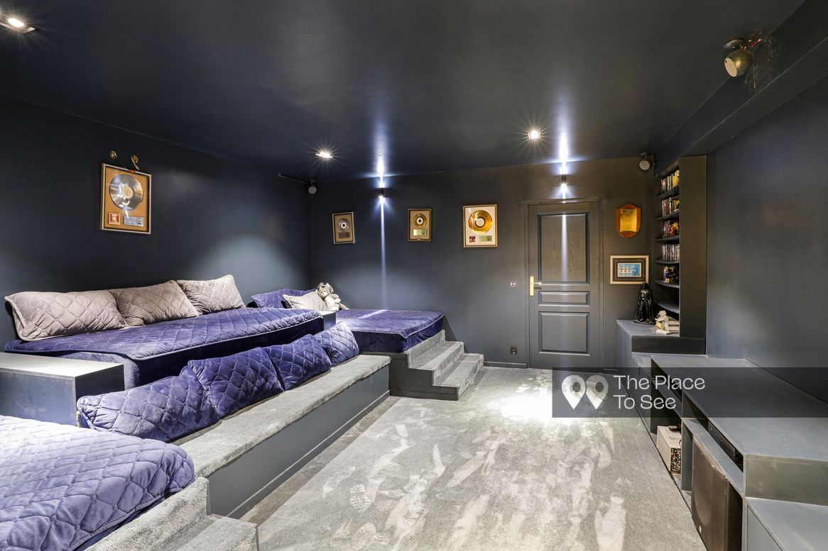 Home Cinema