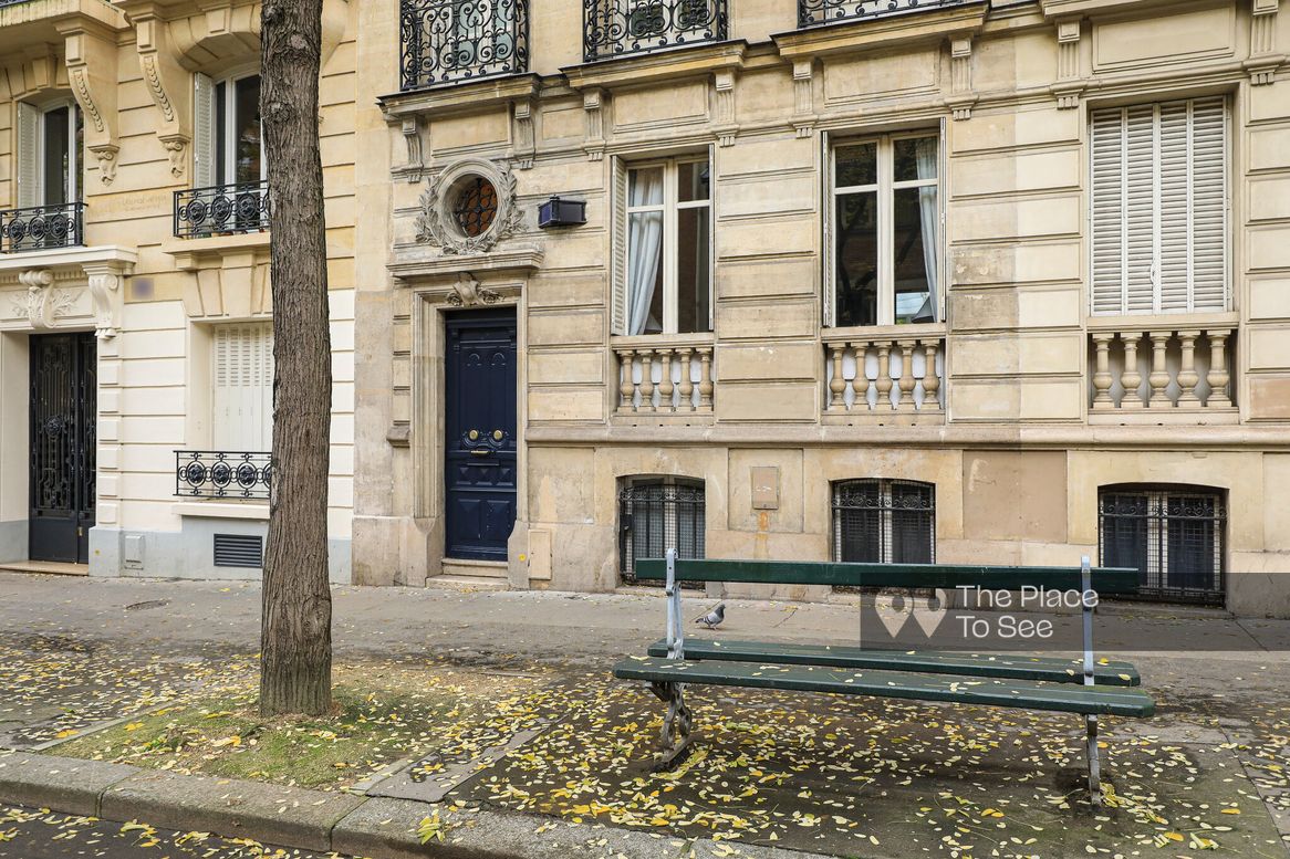 Façade