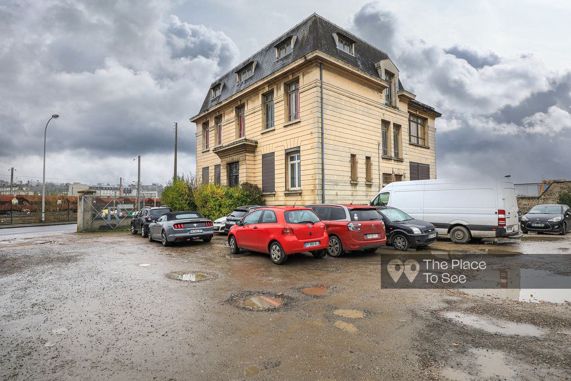 Parking Exterieur