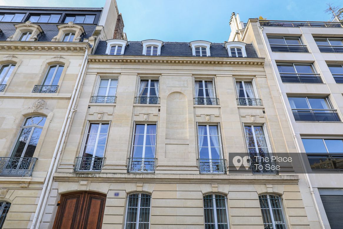 Façade