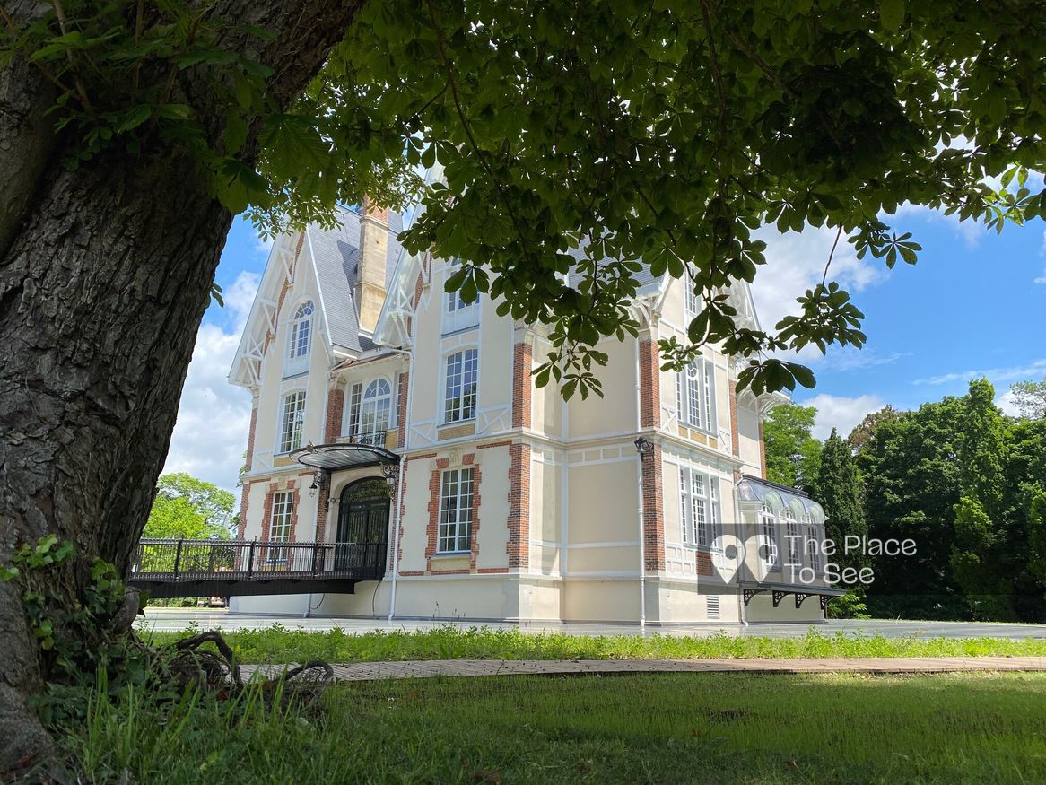 Façade
