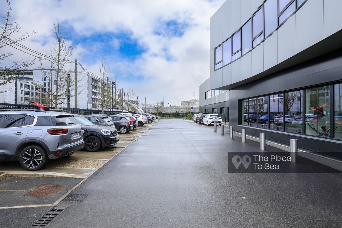 Parking Exterieur