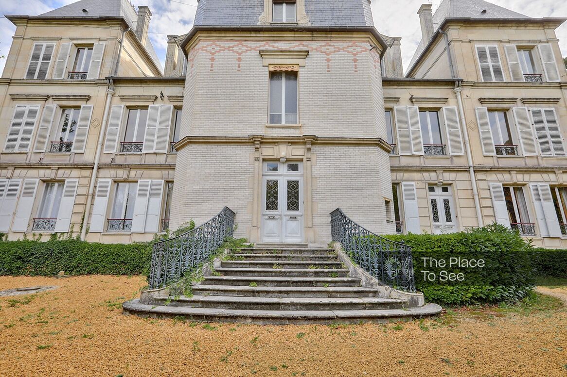 Façade